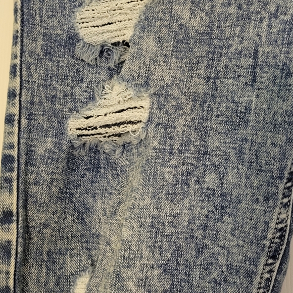 Hollister acid washed jeans - Picture 4 of 9